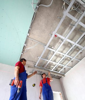 Comment réaliser un plafond suspendu en cloison Placo® ?